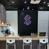 小紅人維修中心 - 實體店面