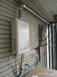 仁和居家維修 - 強制排氣熱水器安裝