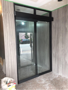 鋁門窗玻璃工程 • - 