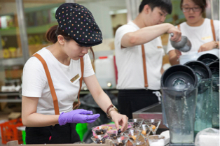 Debby  - 飲調團隊/人力