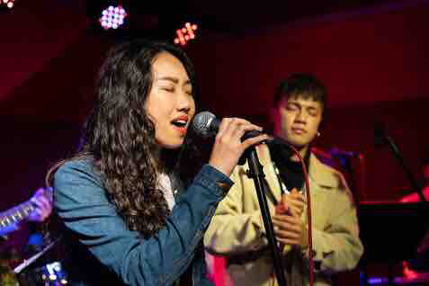 Sarah/歌唱/舞蹈/英文/戲劇 - 在朋友的首次個人演唱會擔任嘉賓