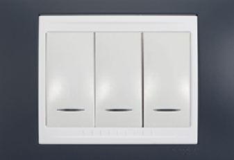 創弘電機股份有限公司 - Unica系列(亮炎灰三開)
材質鐵
還有眾多顏色款式可以挑選,請詢問!!