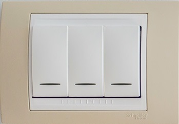 創弘電機股份有限公司 - Unica系列(沙黃色三開)
材質ABS
還有眾多顏色款式可以挑選,請詢問!!