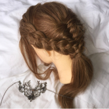 曾馨逸 - 髮型設計