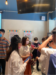 阮氏茹瓊 - 學生送的母親節禮物