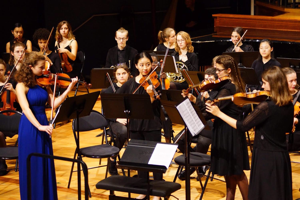 劉姿言 - 2019年受邀在聖摩爾音樂學院的管弦樂團演出中演奏小提琴四重奏安口曲