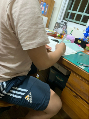 陳品蓁 - 小六全科家教