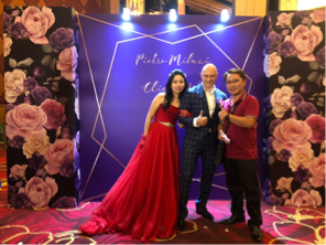 嘉浥音樂藝術娛樂整合服務團隊 - 嘉義耐斯王子飯店 台灣-義大利 跨國浪漫婚禮
婚禮流程規劃、典雅室內樂團、場地佈置、平台鋼琴出租 嘉浥音樂藝術娛樂整合服務團隊 - 嘉義耐斯王子飯店 台灣-義大利 跨國浪漫婚禮
婚禮流程規劃、典雅室內樂團、場地佈置、平台鋼琴出租