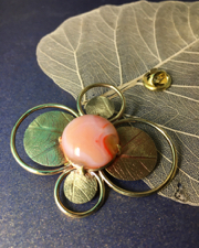 Apple - 金工胸針