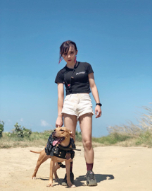 狗狗訓練師 李薇 -  狗狗訓練師 李薇 -