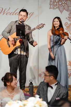 小提琴Crystal 婚禮/商演樂手/音樂家教/語言家教 - 婚禮樂團兩人組合(吉他彈唱+小提琴) 小提琴Crystal 婚禮/商演樂手/音樂家教/語言家教 - 婚禮樂團兩人組合(吉他彈唱+小提琴)