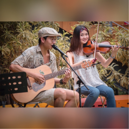 小提琴Crystal 婚禮/商演樂手/音樂家教/語言家教 - 戶外市集演出 小提琴Crystal 婚禮/商演樂手/音樂家教/語言家教 - 戶外市集演出