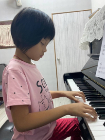 Lily’s Piano Studio🎹 音樂教學/主持演出 - 基礎手型調整很重要！