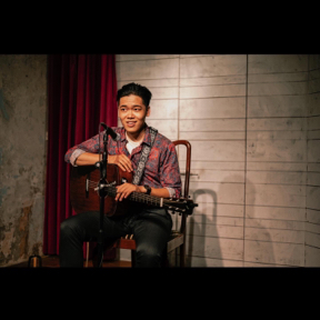 鍾岳桓 - 獨角音樂劇《安庭》演出劇照