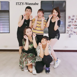 許恬恬 - 舞蹈課