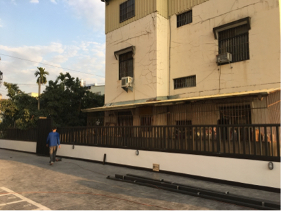 極鋒鋼鋁有限公司 - 