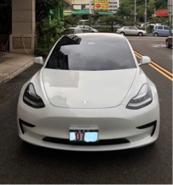 滕氏旅遊 - 特斯拉