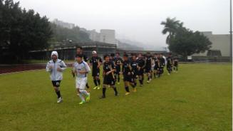 DPS多元化運動團隊 - 教練帶領台灣政治大學足球隊訓練情況??