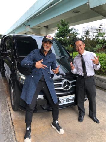 尊榮專車服務 - 巨星來台包車走私人行程