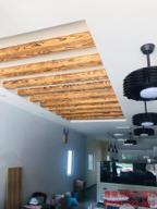 專業油漆工程行 - 恆春民宿：宇宙灰