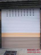 專業油漆工程行 - 鐵捲門分色：白色、淺黃色、憓色