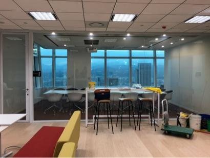 明星電控科技有限公司 - Power on