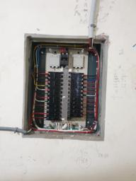 欣宇水電工程 - 開關箱線路整理