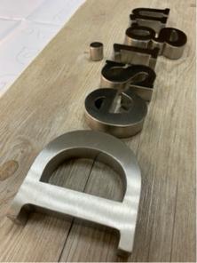 玄裕設計 - 金屬鐵殼字 玄裕設計 - 金屬鐵殼字