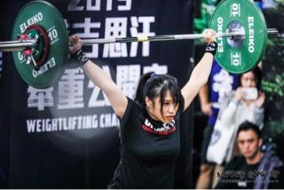 Alice 艾莉絲 獅獅 - 成吉思汗舉重賽 snatch 
