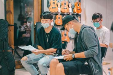 李軍吉他教師室 - 