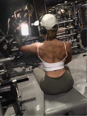 私人教練-Hannah - 背日❤️