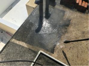 嘉禾工程行 - 防水施工前清洗地面牆壁裂縫補強