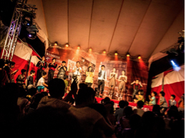 品晨魔幻表演家族 - 