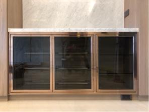 鋐鍏鋼鋁有限公司 - 鍍鈦紅酒櫃門片