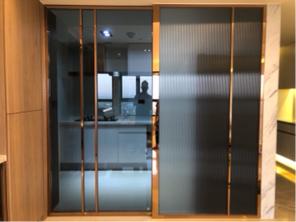 鋐鍏鋼鋁有限公司 - 鍍鈦拉門