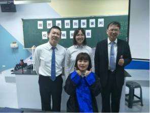 林莉穎 - 與各大律師合影