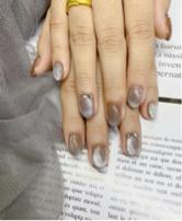 白雲美甲個人工作室 - 質感貓眼排鑽