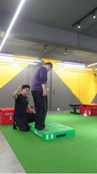 Lester - 長期膝蓋痛學生學生調整