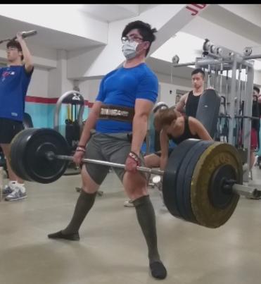 江君霖 - 硬舉訓練隨記