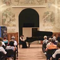 李沛宸老師｜鋼琴教學｜樂理聽寫教學｜德文教學 - 