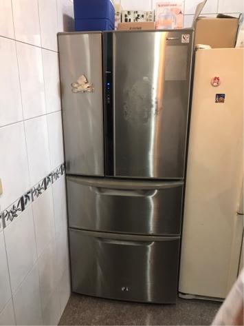 貼膜大師建築軟膜企業社 - 冰箱改色前