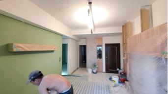 Jun油漆個人工作室 - 施工後
全室一般水泥漆～
天花板封板部分批土研磨，
全部天花板及牆面噴九大I白，
幾面牆搭配碧綠色：）
完美搭配。
#歡迎詢問關於油漆各種疑問
#工作地點：桃園藝文特區