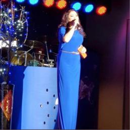 鐵肺歌后～茱莉 - 歌廳駐唱