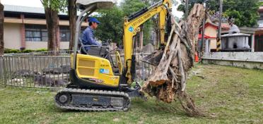 程于景觀有限公司 - 挖機整地作業