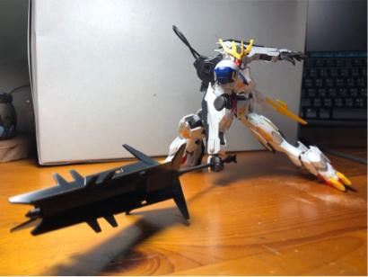 什麼都做 - 獵魔鋼彈 天狼王型（1/144）