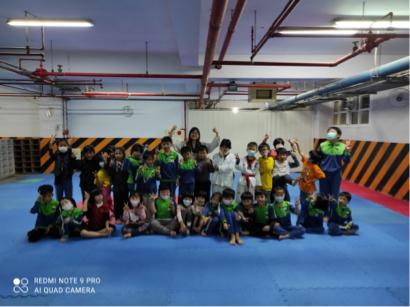 邱詠恩 - 台中市國安國小夏令營跆拳課程