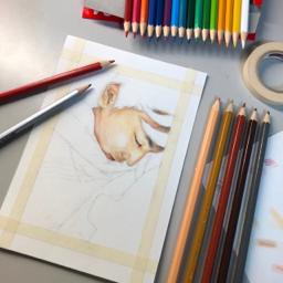 敏每 - 寫實人像色鉛筆