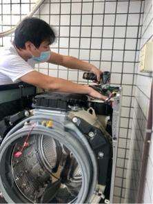 鑫世代專業洗衣機清潔 - 滾筒洗衣機拆解中！