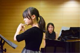 藝庭音樂 蘇老師 - 與學生一同發表演出