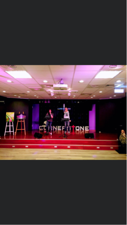 Kairos/凱伊蘿絲流行歌唱教育訓練中心 - 舞台